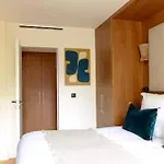 Parisian Luxury - Champs-Elysees Апартаменты Париж