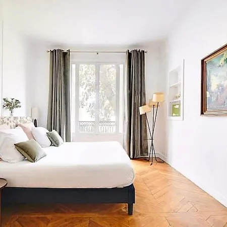 - Arc Of Triomphe Appartement