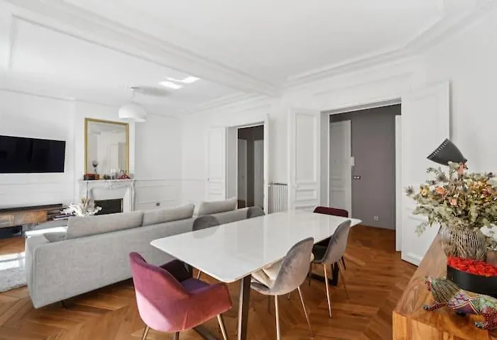 Luxury Eiffel Tower View アパート *