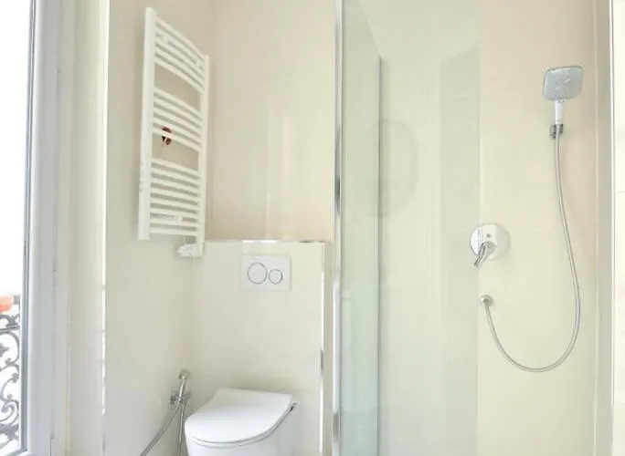 Luxury Eiffel Tower View アパート