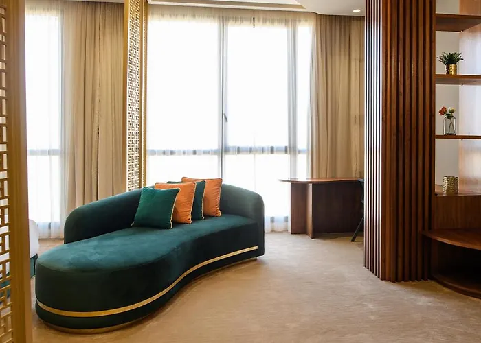 Luxury On Champs-elysees