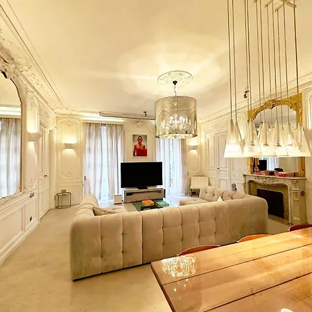 Parisian Luxury - Champs-elysees *