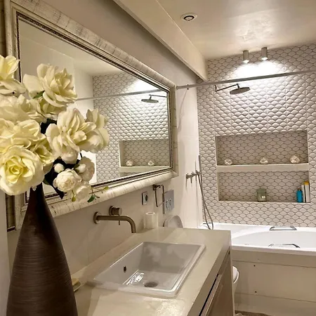Parisian Luxury - Champs-elysees Apartamento Paris