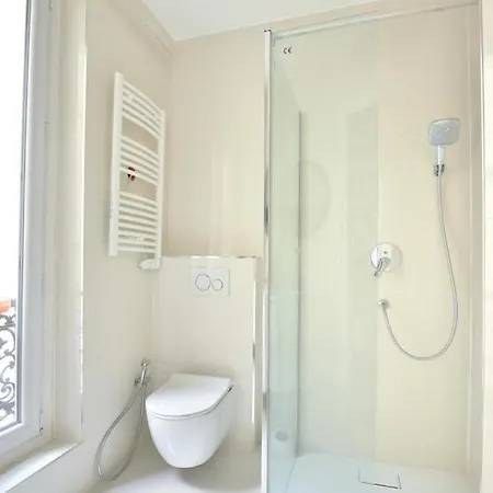 Luxury Eiffel Tower Appartement